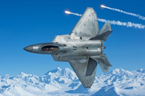 F22 Raptor fighter jet flight training in Alaska photos exposed